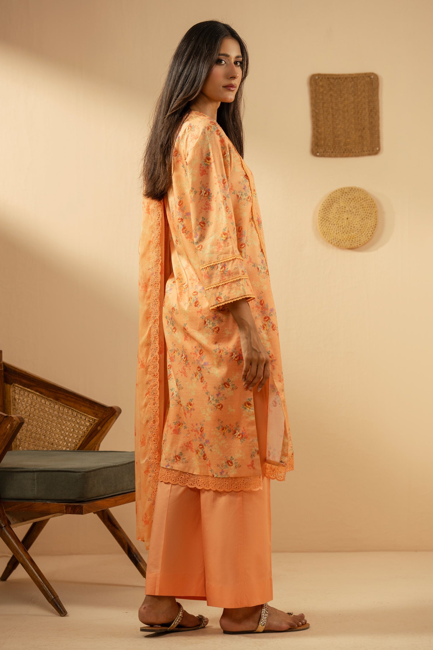 EMBROIDERED LAWN